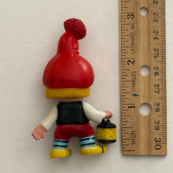 Vintage Tomtebarn Nisse (Gnome) By Karen Kjærsgaard Red Hat Yellow Boots Toy - Picture 3 of 3